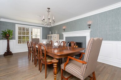 003-photo-dining-room-6994664