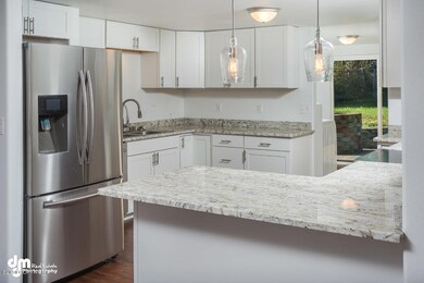 Kitchen_DMD_7029-SMALL
