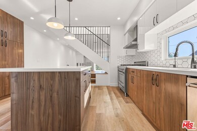 803 N Harvard Blvd unit 1, Los Angeles, CA 90029 - photo 4