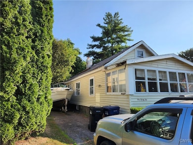 122 Cordova St, Syracuse, NY 13205 - photo 2