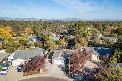 1090 Monterra Ln, Redding, CA 96002 - photo 6