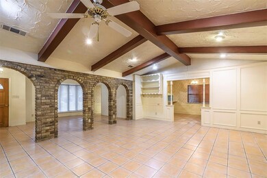 1904 Hollyhill Ln, Denton, TX 76205 - photo 4