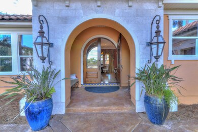 5229 Finisterre ext 8