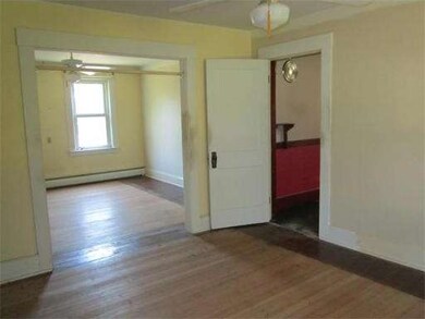 255 E Hartford Ave, Uxbridge, MA 01569 - photo 5