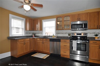 24 Tower St, Pawtucket, RI 02860 - photo 5