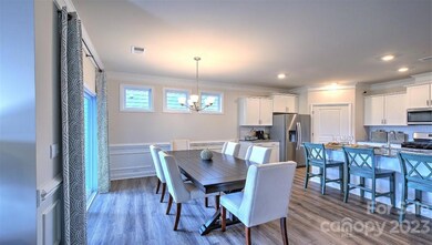 215 Thornberry Rd, Hendersonville, NC 28792 - photo 5