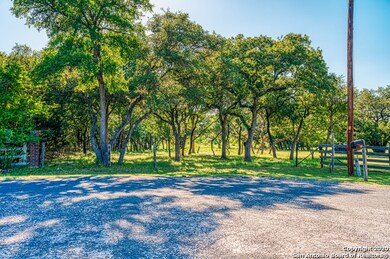24709 Breeze Oak Ln, Cross Mountain, TX 78255 - photo 3