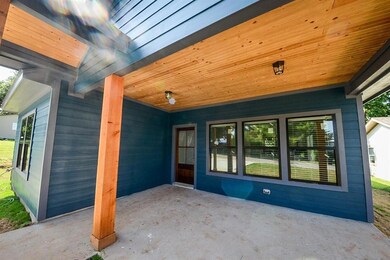 912 Wilde St, Denison, TX 75020 - photo 4