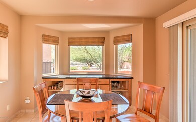 Airy breakfast room