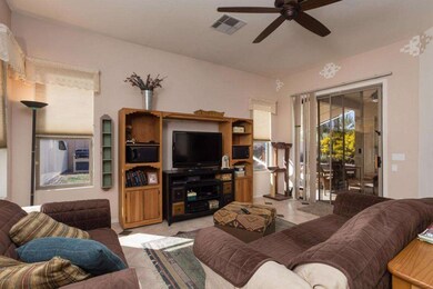 838_S_Villas_Ln_07