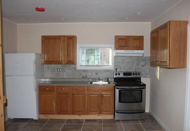 20 Whitcomb St, Webster, MA 01570 - photo 6