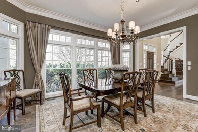 7100 Saunders Ct, Bethesda, MD 20817 - photo 5