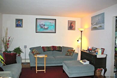 14 Pheasant Ln, Wynantskill, NY 12198 - photo 4