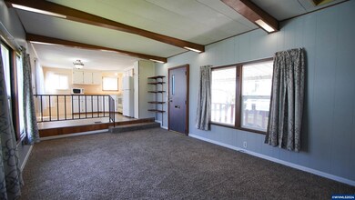 2010 SW 3rd St, Corvallis, OR 97333 - photo 4