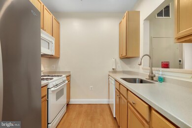 11924 Darnestown Rd, Gaithersburg, MD 20878 - photo 6