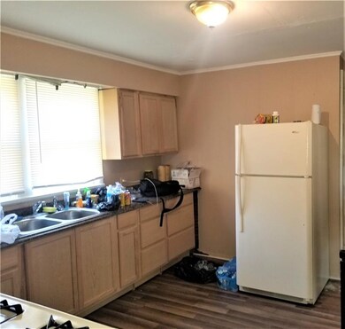 Apt 1
