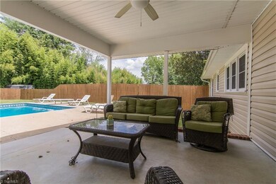 742 W Balfour Ave, Asheboro, NC 27203 - photo 6