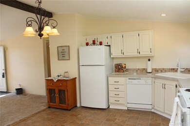 22131 Cedarview Dr E, Sumner, WA 98391 - photo 4