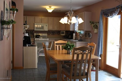 Dining area in kitchen