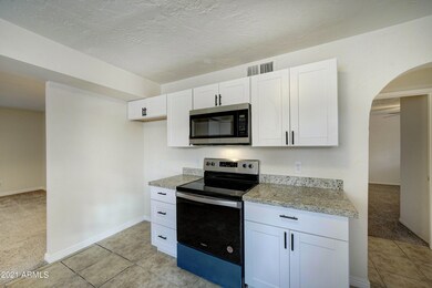 279 S Grand Dr-9