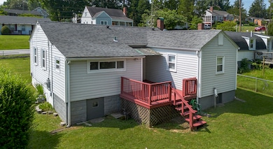 301 Walker St, Lexington, VA 24450 - photo 4