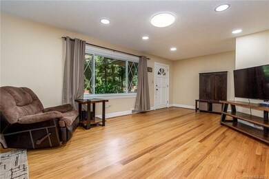 3112 E Broad St, Statesville, NC 28625 - photo 2