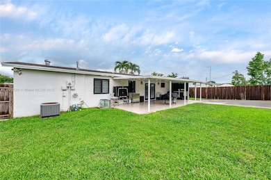 10040 SW 212th St, Cutler Bay, FL 33189 - photo 6