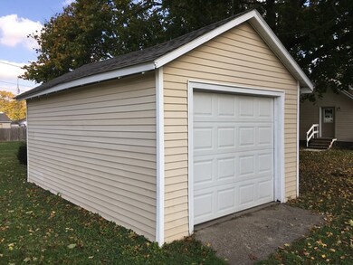 302 N Randolph St, Princeton, IL 61356 - photo 4