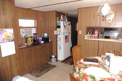 Dining area off kitchen