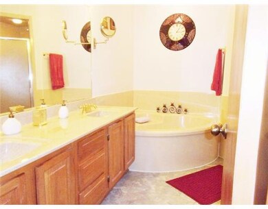 Master Bath/Spa.