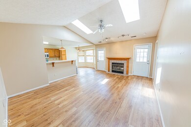 7 Sycamore Ct, Whiteland, IN 46184 - photo 4