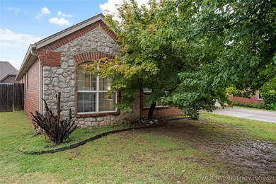 4918 S 195th Ave E, Broken Arrow, OK 74014 - photo 2