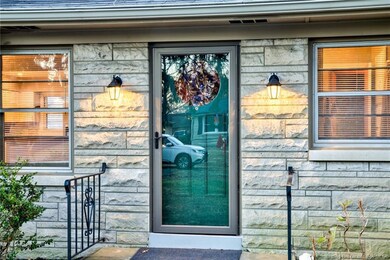 1661 Summit Ave, New Albany, IN 47150 - photo 2