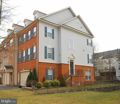 4962 Vail Ridge Ln, Fairfax, VA 22030 - photo 3