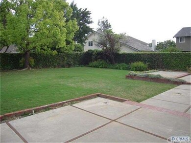 HUGE POOL SIZE BACKYARD