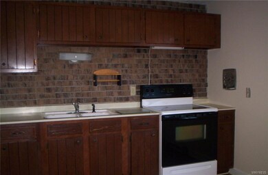 warm & welcoming kitchen