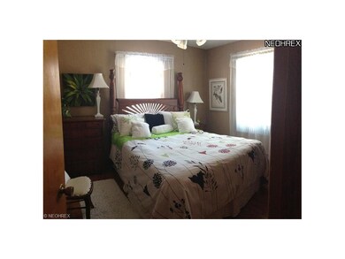 Bedrooms have hardwood floor and ceiling fans.