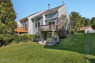 7048 Suzanne Ln, Schenectady, NY 12303 - photo 6