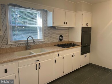 229 New Albany Rd, Moorestown, NJ 08057 - photo 7