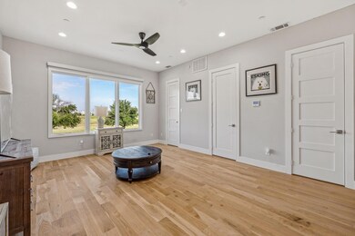 452 S Rayner St, Fort Worth, TX 76111 - photo 5