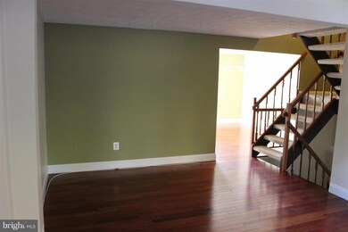 11527 Underoak Ct, Reston, VA 20191 - photo 3