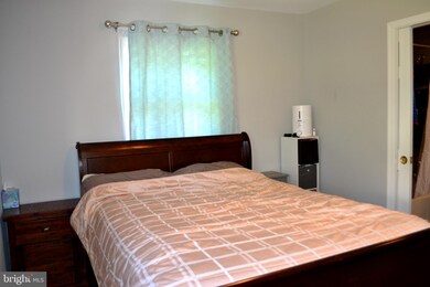 1949 Hannah Ave, Halethorpe, MD 21227 - photo 7