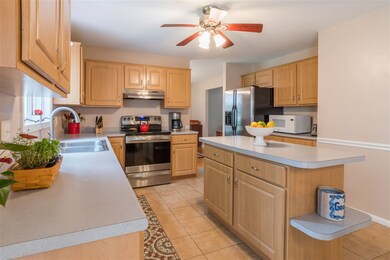 42 Mallard Point, MerriMacK, NH 03054 - photo 4