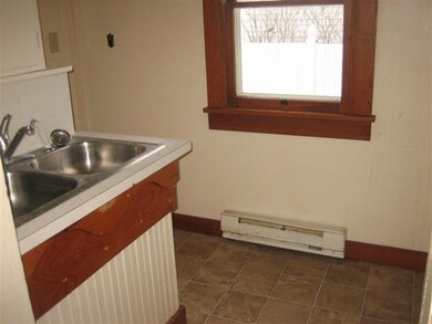 208 S Jefferson St, Ossian, IN 46777 - photo 3