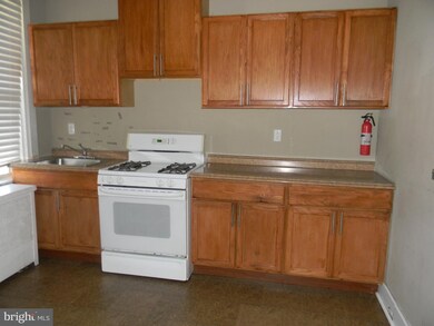 144 S Culver St, Baltimore, MD 21229 - photo 4