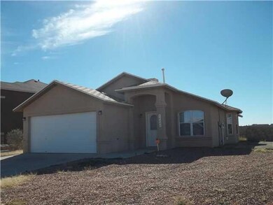 14324 Desert Sunset Dr, Horizon City, TX 79928 - photo 2