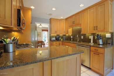 221 Inlet Dr-large-007-6-Kitchen-1500x10