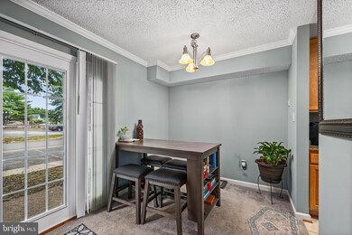 15550 Horseshoe Ln, Woodbridge, VA 22191 - photo 7