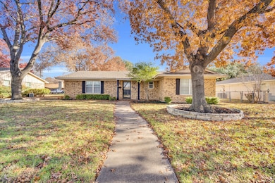 202 Vanderbilt Ln, Waxahachie, TX 75165 - photo 3