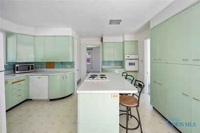 2234 Westbrook Dr, Toledo, OH 43613 - photo 4